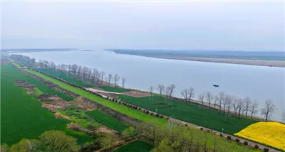 En stærk start på den 15. fem-årsplan|Vandforsyning er nu fuldt operationel for det landlige drik...